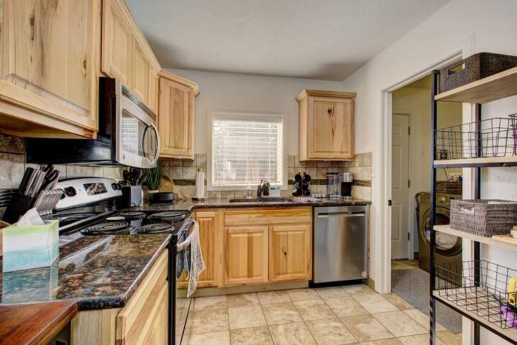 Home Sweet Idahome, Feels Like Home With All The Decor You Wish You Could Afford King Bed In Master, Fully Fenced Dog Friendly Yard, A Few Blocks From Bsu And Downtown Boise, Your Perfect Stay! エクステリア 写真