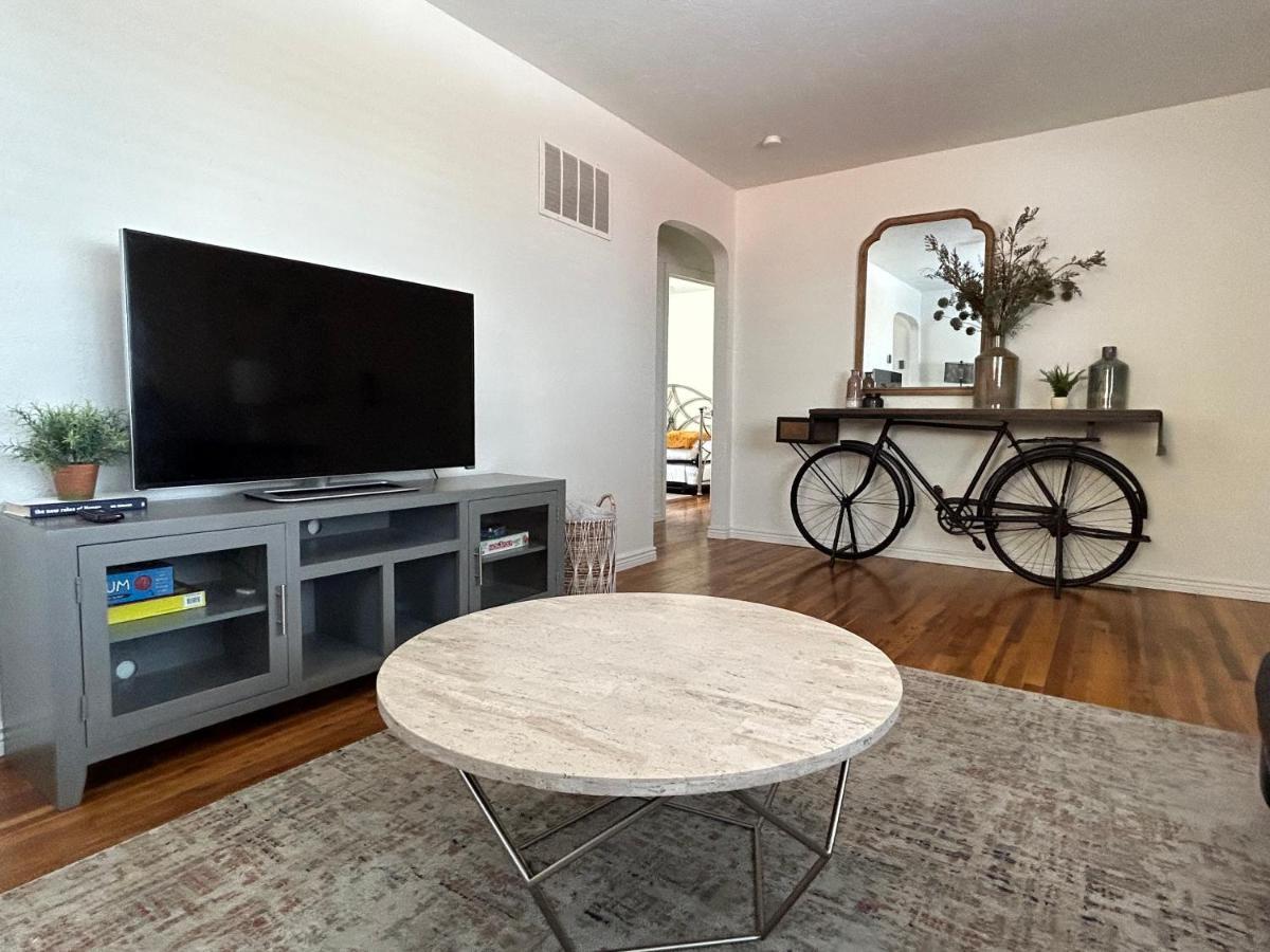 Home Sweet Idahome, Feels Like Home With All The Decor You Wish You Could Afford King Bed In Master, Fully Fenced Dog Friendly Yard, A Few Blocks From Bsu And Downtown Boise, Your Perfect Stay! エクステリア 写真