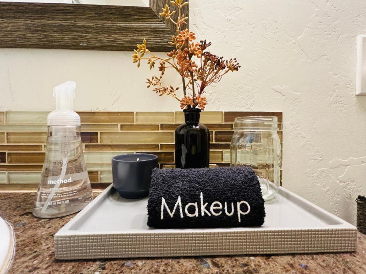 Home Sweet Idahome, Feels Like Home With All The Decor You Wish You Could Afford King Bed In Master, Fully Fenced Dog Friendly Yard, A Few Blocks From Bsu And Downtown Boise, Your Perfect Stay! エクステリア 写真