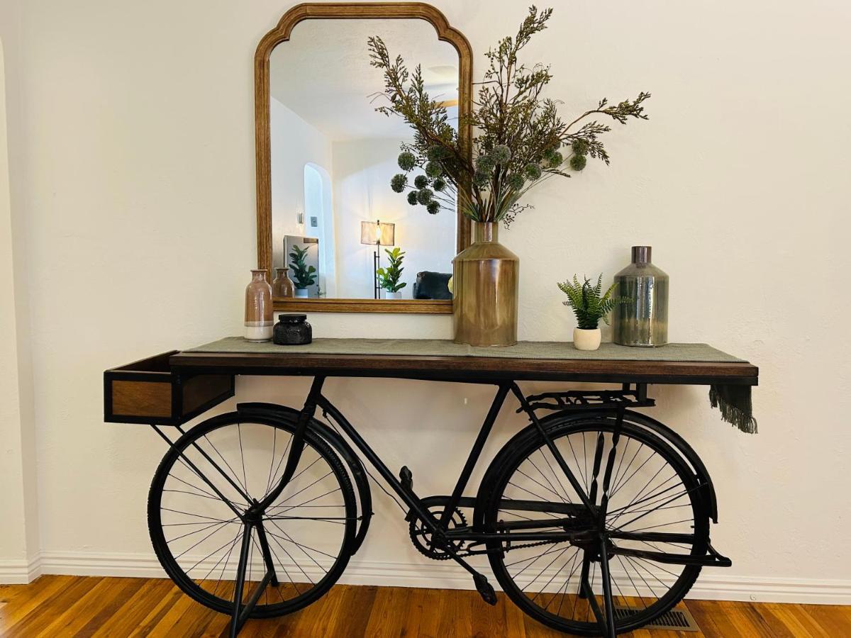 Home Sweet Idahome, Feels Like Home With All The Decor You Wish You Could Afford King Bed In Master, Fully Fenced Dog Friendly Yard, A Few Blocks From Bsu And Downtown Boise, Your Perfect Stay! エクステリア 写真