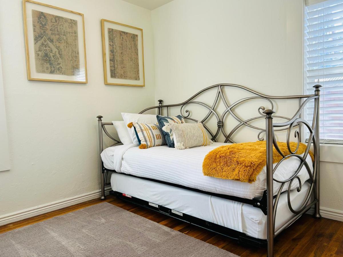 Home Sweet Idahome, Feels Like Home With All The Decor You Wish You Could Afford King Bed In Master, Fully Fenced Dog Friendly Yard, A Few Blocks From Bsu And Downtown Boise, Your Perfect Stay! エクステリア 写真
