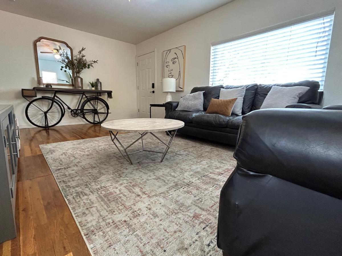 Home Sweet Idahome, Feels Like Home With All The Decor You Wish You Could Afford King Bed In Master, Fully Fenced Dog Friendly Yard, A Few Blocks From Bsu And Downtown Boise, Your Perfect Stay! エクステリア 写真