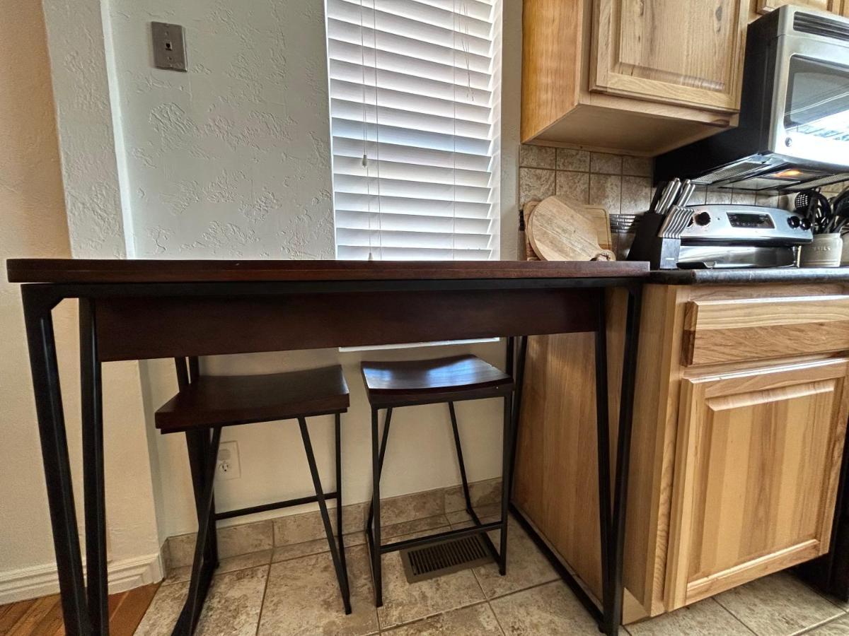 Home Sweet Idahome, Feels Like Home With All The Decor You Wish You Could Afford King Bed In Master, Fully Fenced Dog Friendly Yard, A Few Blocks From Bsu And Downtown Boise, Your Perfect Stay! エクステリア 写真